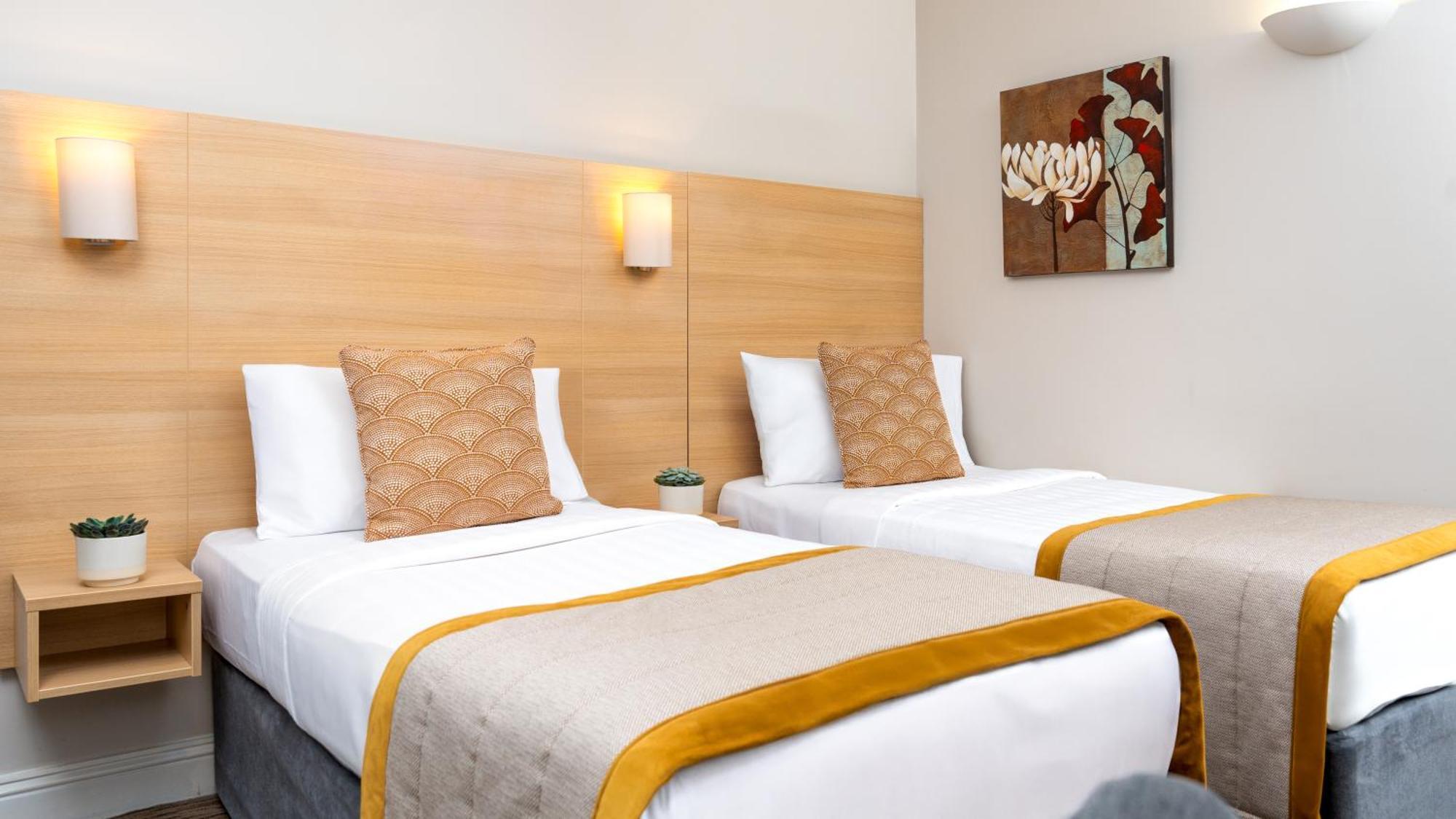 Twin Room