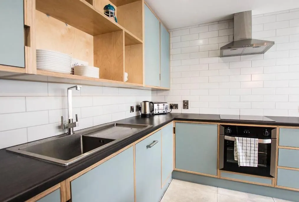 Modern City Centre Rooms-1
