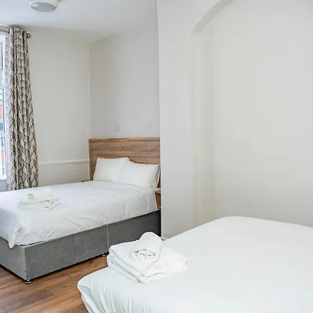 Iveagh Lodge-2