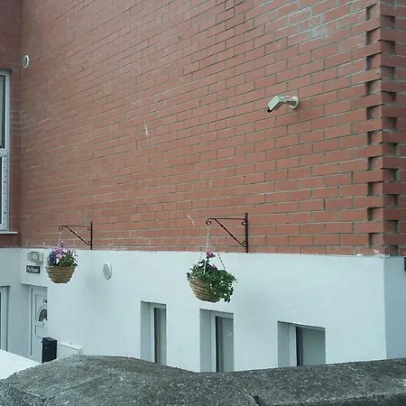 Pia House-2